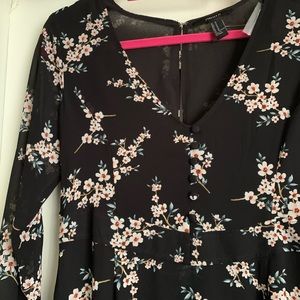 Forever 21 BRAND NEW Sleeved Maxi Dress